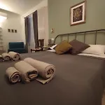 بيت ضيافة All'archetto Del Terz'ordine 3*
