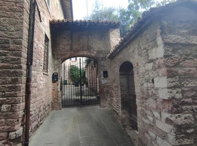 All'archetto Del Terz'ordine Penzion